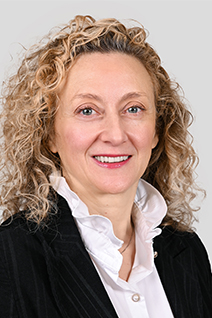 Dr. Katia Carraro