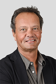 Dr. Dominik Mombelli