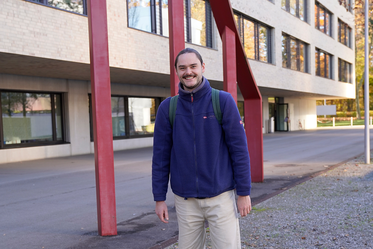 https://www.phbern.ch/ueber-die-phbern/aktuell/news/lernen-lehren-leben-ein-student-der-sekundarstufe-ii-machts-vor