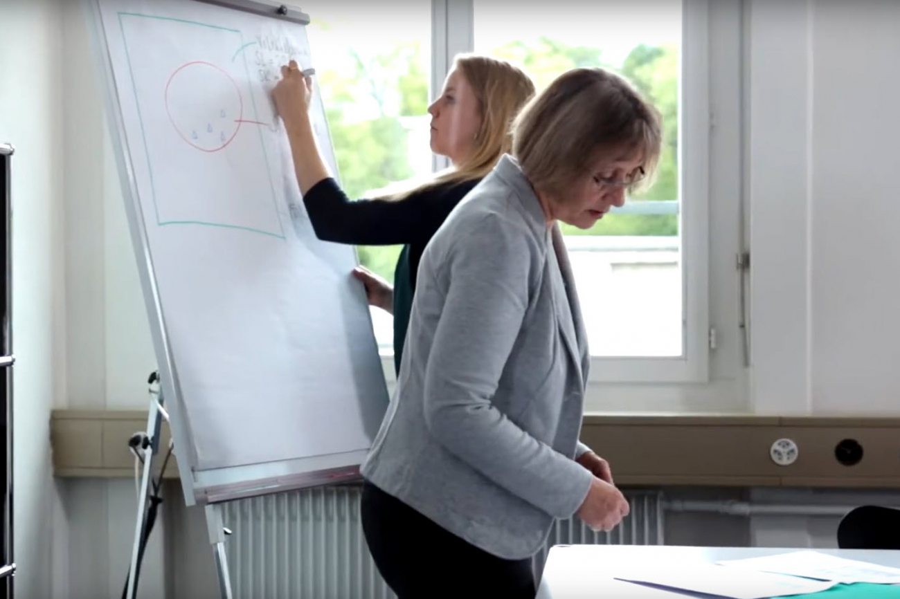 Symbolbild ZBE-Team bei der Arbeit