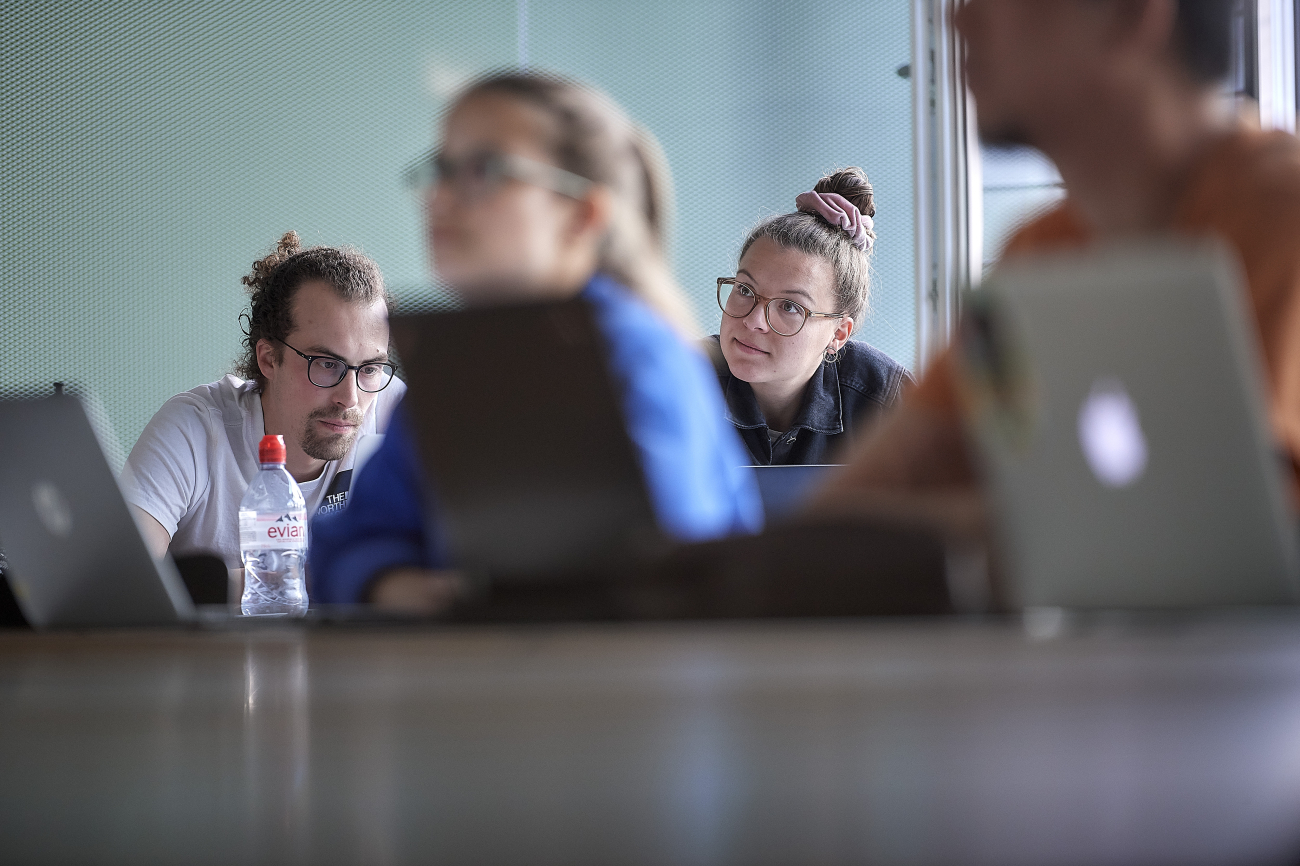 20230201_Studieren mit Laptop