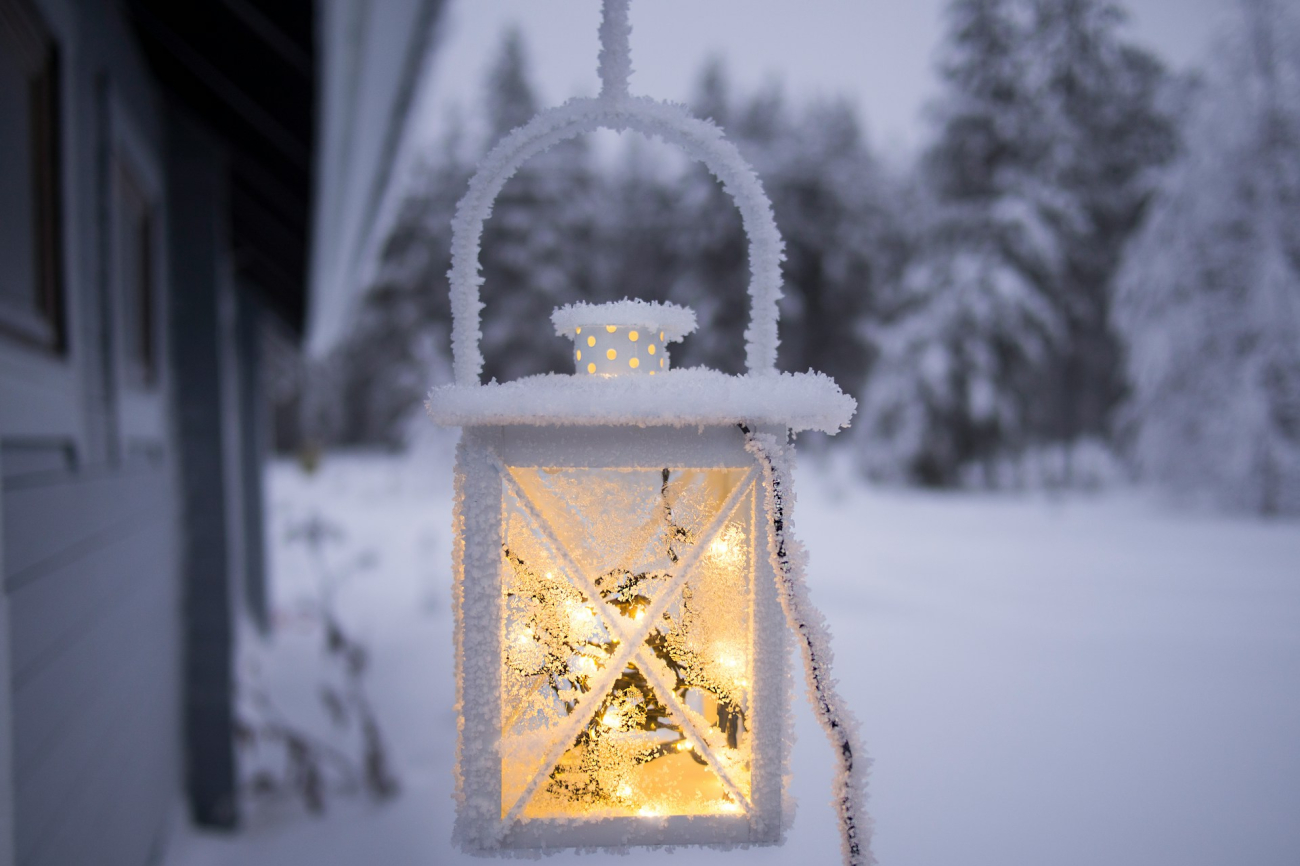 Laterne im Schnee