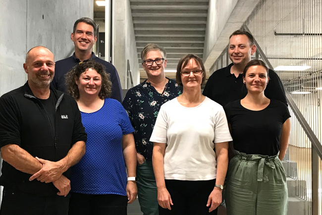 Gruppenfoto des Alumni-Vorstandes, aufgenommen am 14. August 2019 anlässlich der Gründung des Vereins.