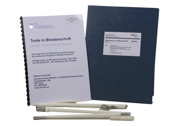 AM8004 Blindenstock und Blindenschrift