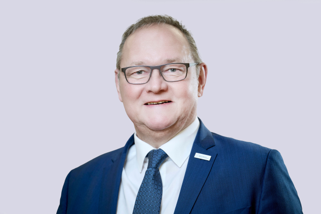 2025_JuergStahl_SNF_Praesident_quer