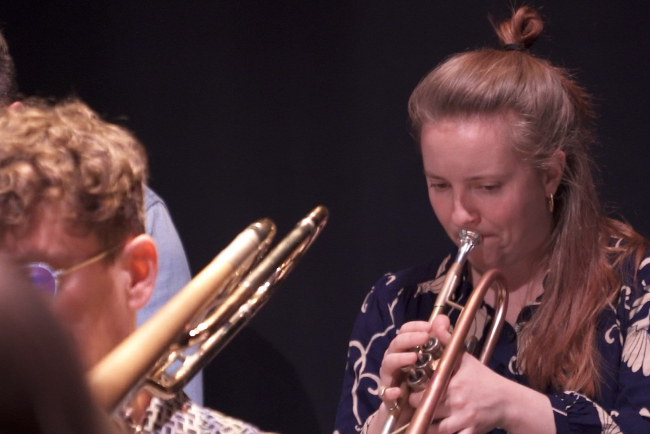 Sonja Ott an der Trompete