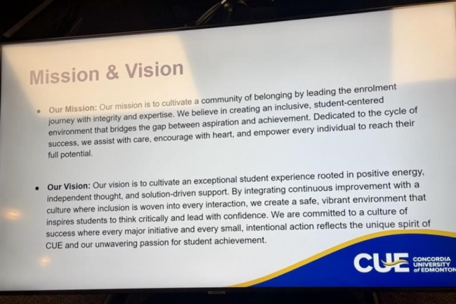 Eine Präsentationsfolie der Concordia University of Edmonton mit der Überschrift „Mission & Vision“ und englischen Absätzen zu Mission und Vision der Hochschule.